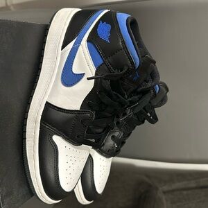 Jordan 1 Mid